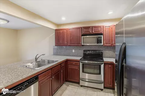 10690 Commodore Dr, Anchorage, AK 99507 photo 14