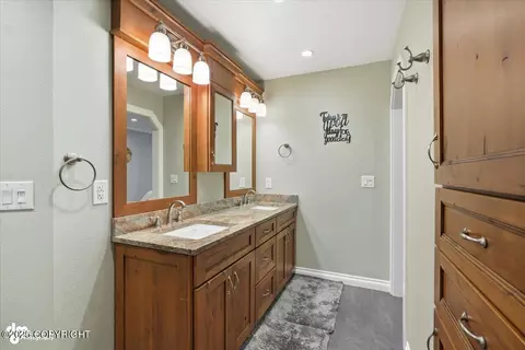 Bath - 19244 Adak Cir, Eagle River, AK 99577 photo 4 of 7