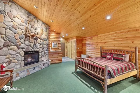 Bedroom - 67480 Halibut Rd, Ninilchik, AK 99639 photo 3 of 6