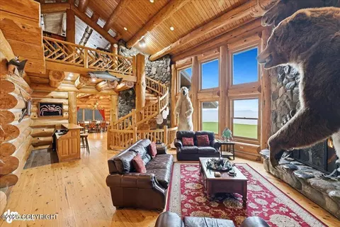 Living - 67480 Halibut Rd, Ninilchik, AK 99639 photo 3 of 16