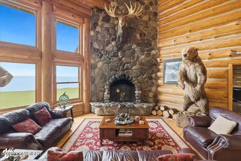 Living - 67480 Halibut Rd, Ninilchik, AK 99639 photo 5 of 16