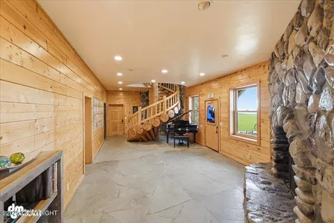Entry Way - 67480 Halibut Rd, Ninilchik, AK 99639 photo 7 of 9