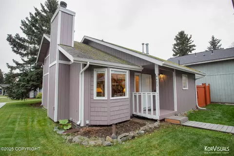 9623 Newhaven Loop, Anchorage, AK 99507