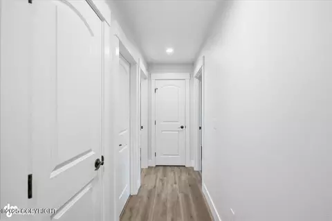 Entry Way - 6865 E Gateway Dr, Wasilla, AK 99654 photo 10 of 10