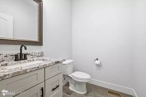 Bath - 6865 E Gateway Dr, Wasilla, AK 99654 photo 2 of 7