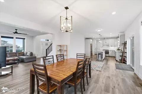 Dining - 6865 E Gateway Dr, Wasilla, AK 99654 photo 4 of 5