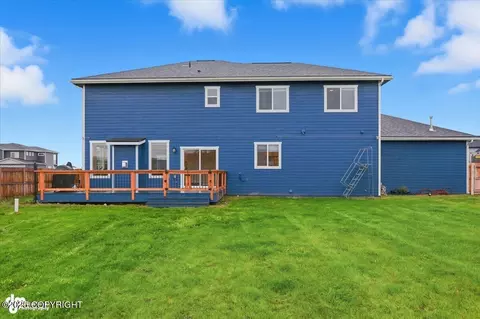 Exterior - 6865 E Gateway Dr, Wasilla, AK 99654 photo 8 of 10