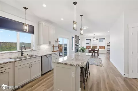 Kitchen - 6865 E Gateway Dr, Wasilla, AK 99654 photo 5 of 7
