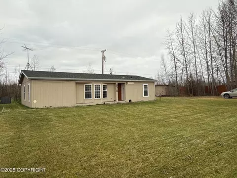 870 Refinery Loop, North Pole, AK 99705