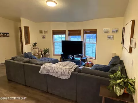 Living - 870 Refinery Loop, North Pole, AK 99705 photo 1 of 3