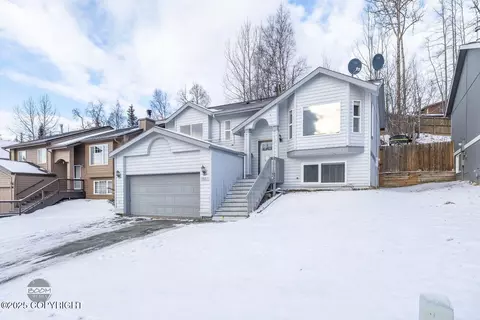 18611 Gibens Cir, Eagle River, AK 99577