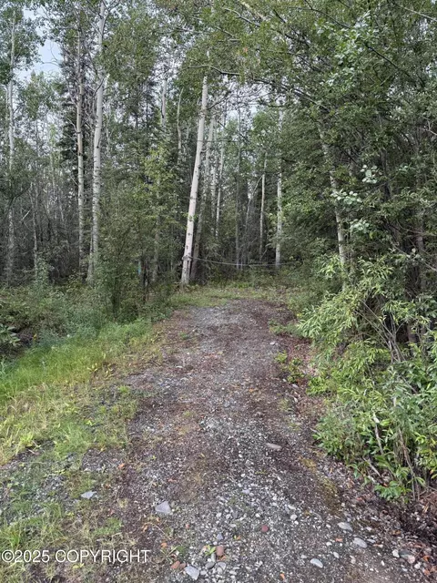 109 Richardson Highway, Glennallen, AK 99588