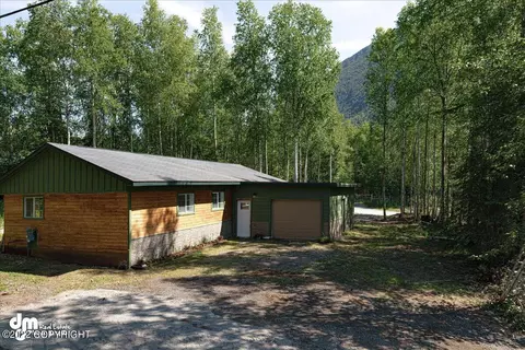 24641 Chugiak Dr, Chugiak, AK 99567