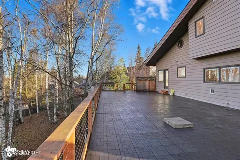Exterior - 910 Bench Ct, Anchorage, AK 99504 photo 3 of 13
