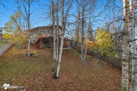 Exterior - 910 Bench Ct, Anchorage, AK 99504 photo 12 of 13