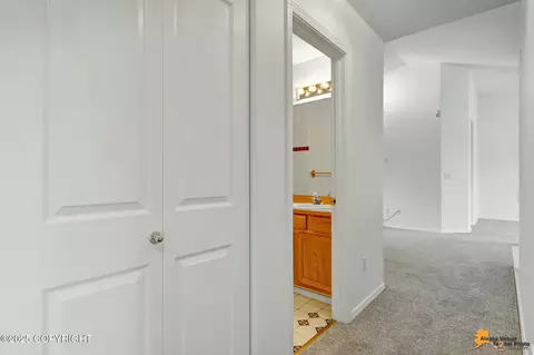 Entry Way - 19250 Babrof Dr, Eagle River, AK 99577 photo 4 of 6