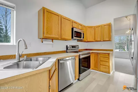 Kitchen - 19250 Babrof Dr, Eagle River, AK 99577 photo 2 of 2