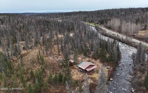 7240 W Willow Fishhook Rd, Willow, AK 99688