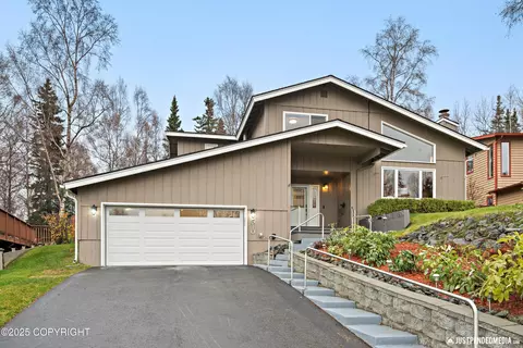 510 Kayak Dr, Anchorage, AK 99515