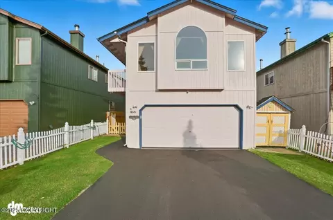 8551 Ridgeway Ave, Anchorage, AK 99504