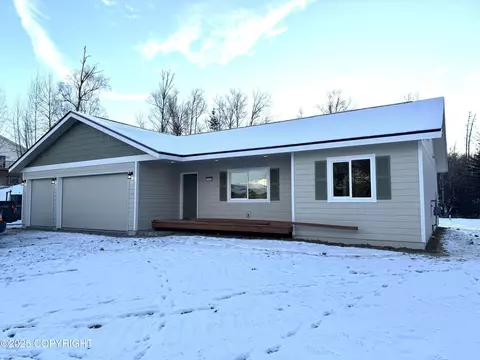 11600 Equestrian St, Palmer, AK 99645