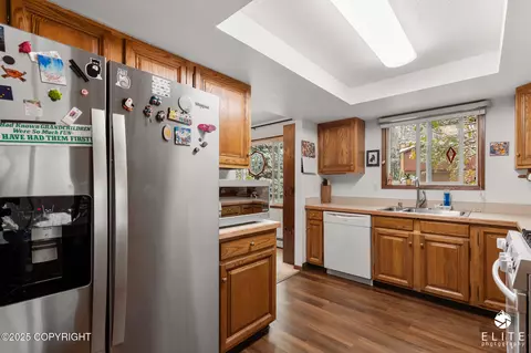Kitchen - 9902 Afognak Cir, Eagle River, AK 99577 photo 3 of 4