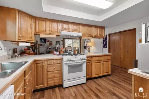 Kitchen - 9902 Afognak Cir, Eagle River, AK 99577 photo 1 of 4