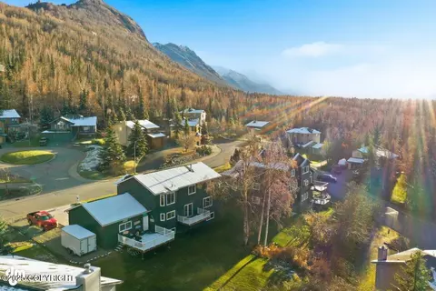 View/Area - 11114 Kaskanak Dr, Eagle River, AK 99577 photo 2 of 7
