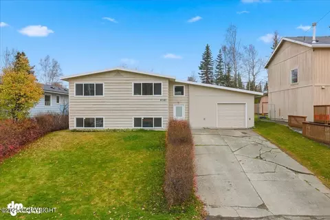 4141 Grape Pl, Anchorage, AK 99508