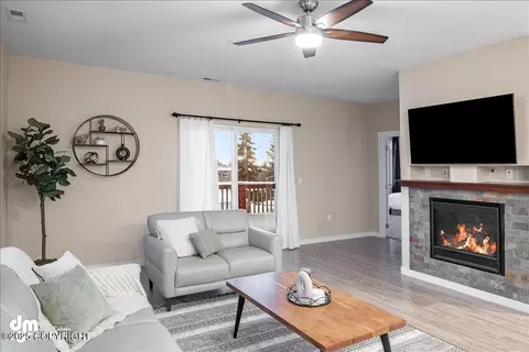 Living - 523 E 12th Ave, Anchorage, AK 99501 photo 7 of 9