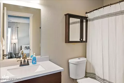 Bath - 523 E 12th Ave, Anchorage, AK 99501 photo 8 of 15