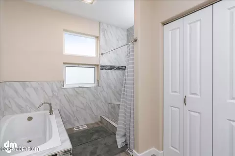 Bath - 523 E 12th Ave, Anchorage, AK 99501 photo 3 of 15