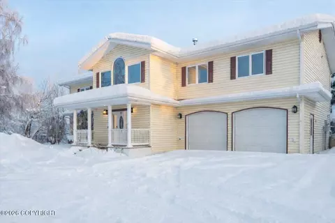 1271 Kuykendall St, Fairbanks, AK 99709