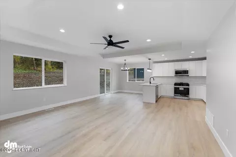 7786 E Reisner Loop, Palmer, AK 99645 photo 13