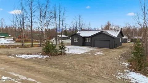 7786 E Reisner Loop, Palmer, AK 99645 photo 4