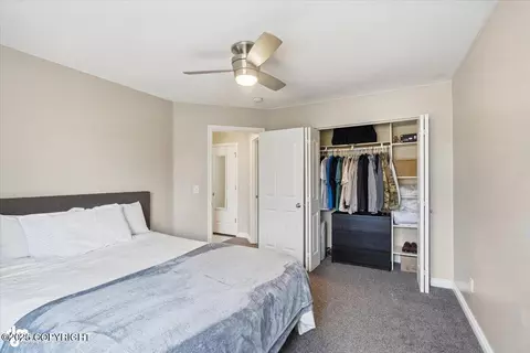 Bedroom - 13333 Konrad Dr, Eagle River, AK 99577 photo 6 of 7
