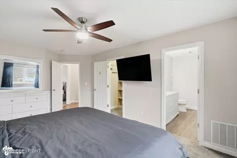 Bedroom - 13333 Konrad Dr, Eagle River, AK 99577 photo 4 of 7