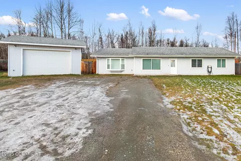 1775 E Raven Cir, Wasilla, AK 99654