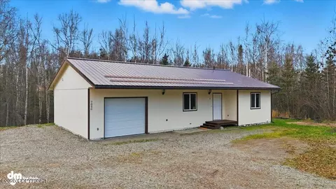 7050 W Highcrest Ln, Wasilla, AK 99623