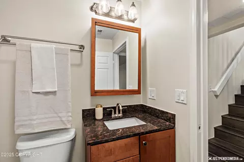 Bath - 16622 Riddell Cir, Eagle River, AK 99577 photo 2 of 3