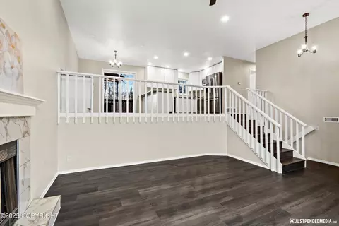 Living - 16622 Riddell Cir, Eagle River, AK 99577 photo 4 of 6