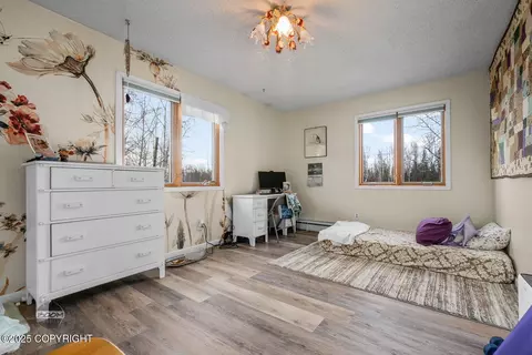 Bedroom - 14417 Terrace Ln, Eagle River, AK 99577 photo 5 of 6