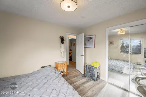 Bedroom - 14417 Terrace Ln, Eagle River, AK 99577 photo 4 of 6