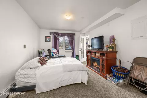 Bedroom - 14417 Terrace Ln, Eagle River, AK 99577 photo 2 of 6