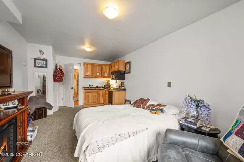 Bedroom - 14417 Terrace Ln, Eagle River, AK 99577 photo 1 of 6