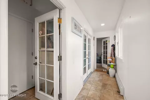 Entry Way - 14417 Terrace Ln, Eagle River, AK 99577 photo 3 of 8