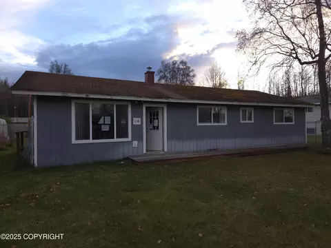 138 Farnsworth Blvd, Soldotna, AK 99669