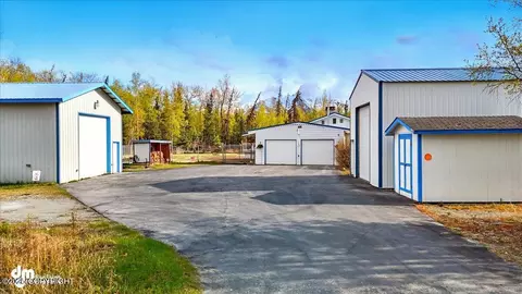 16300 E Maud Rd, Palmer, AK 99645