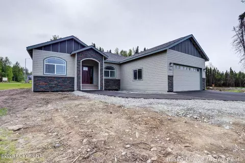 4121 E Harman Loop, Wasilla, AK 99654