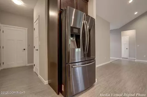 Entry Way - 4121 E Harman Loop, Wasilla, AK 99654 photo 3 of 3